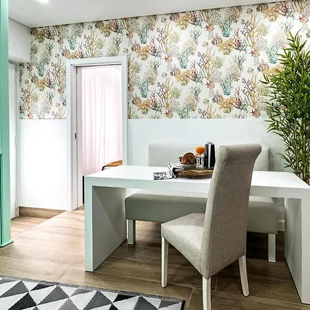 Escape Apartment *